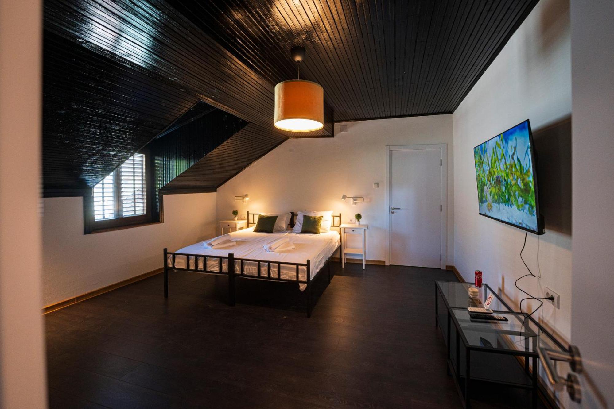 Cozy Nook B&B - Free Private Parking Novi Sad Dış mekan fotoğraf